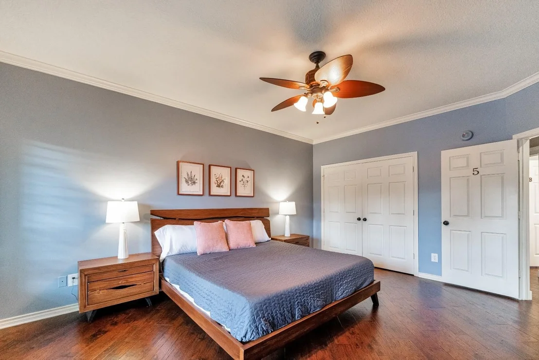 Photo of 8311 Shoregrove Drive