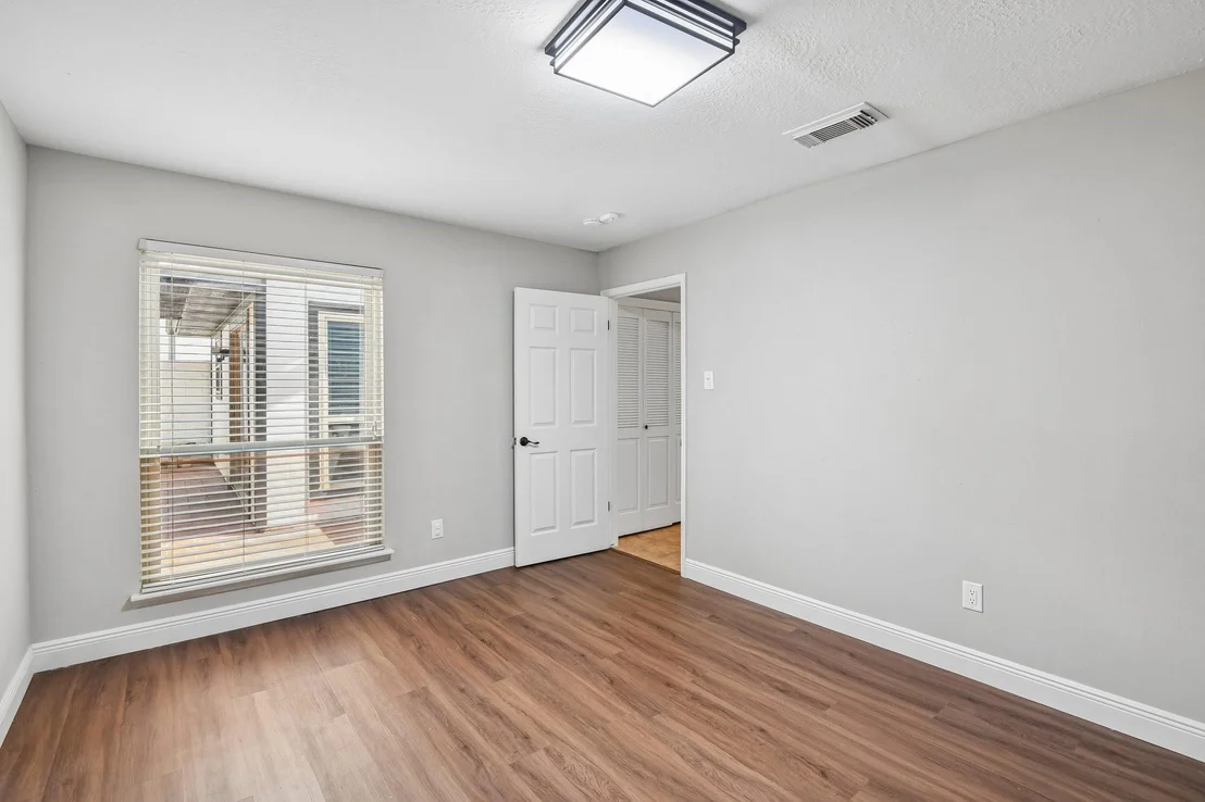Photo of 2703 Shady Lane