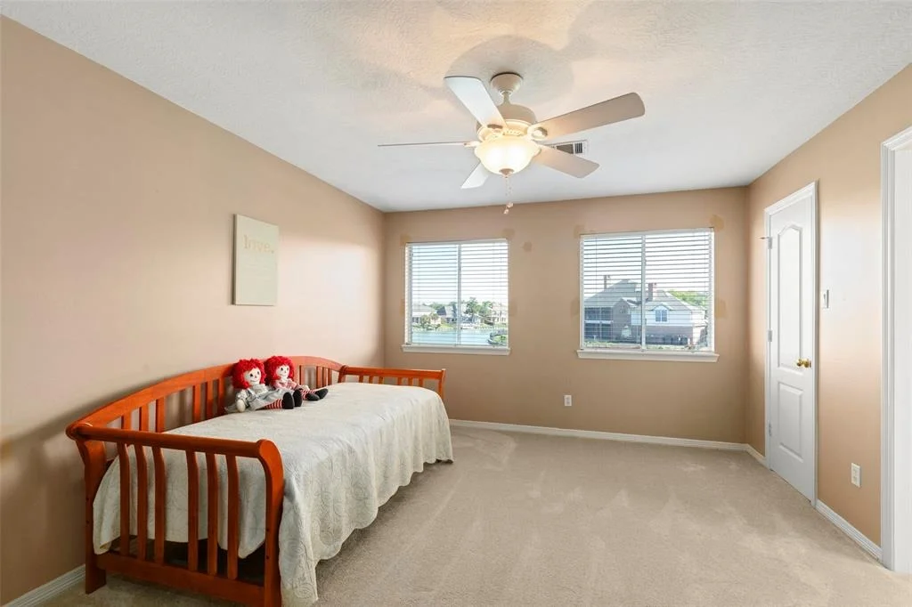 Photo of 207 Kingfisher Drive