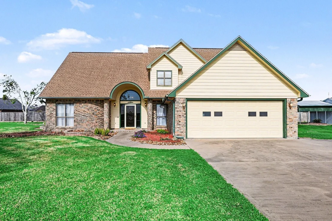 Photo of 3913 County Road 106