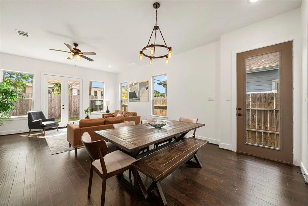 Photo of 7124 Saint Augustine Street