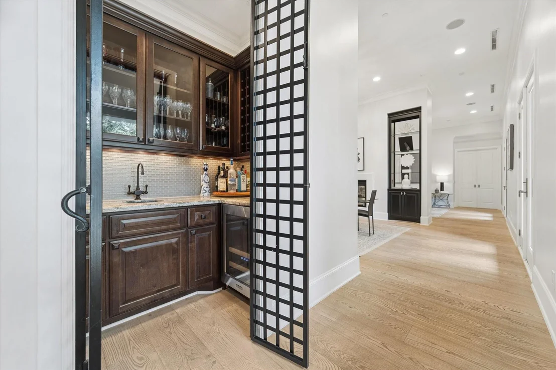 Photo of 711 Timber Hill Drive