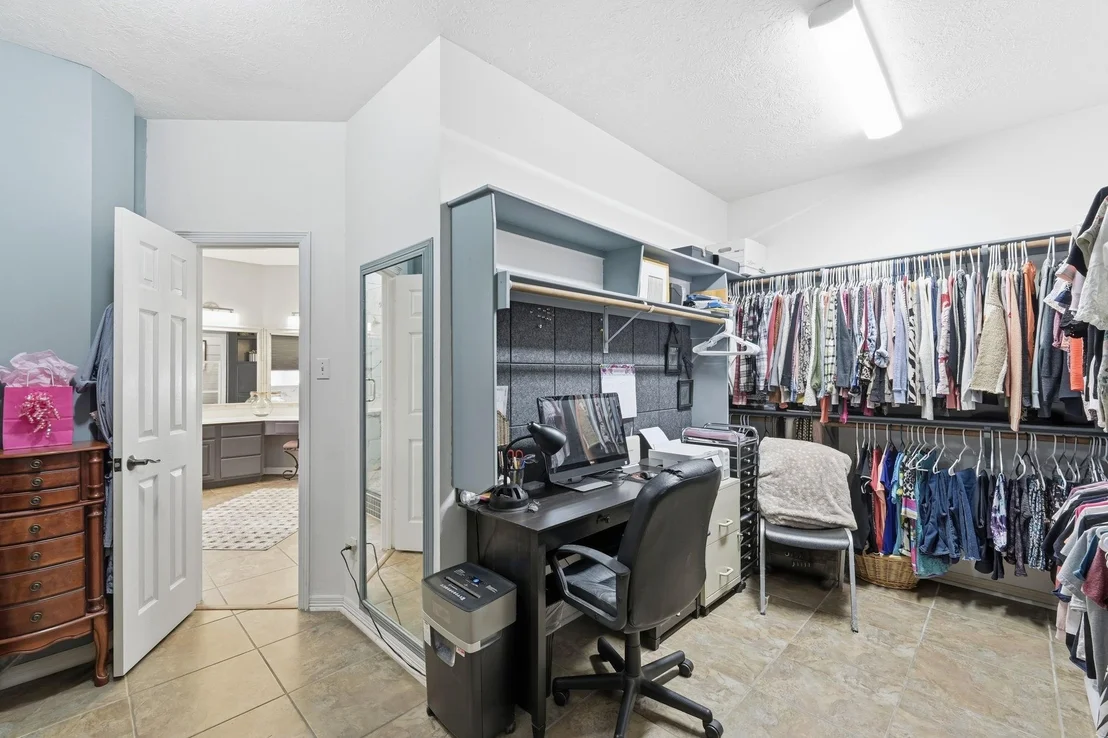 Photo of 1250 Heritage Lane