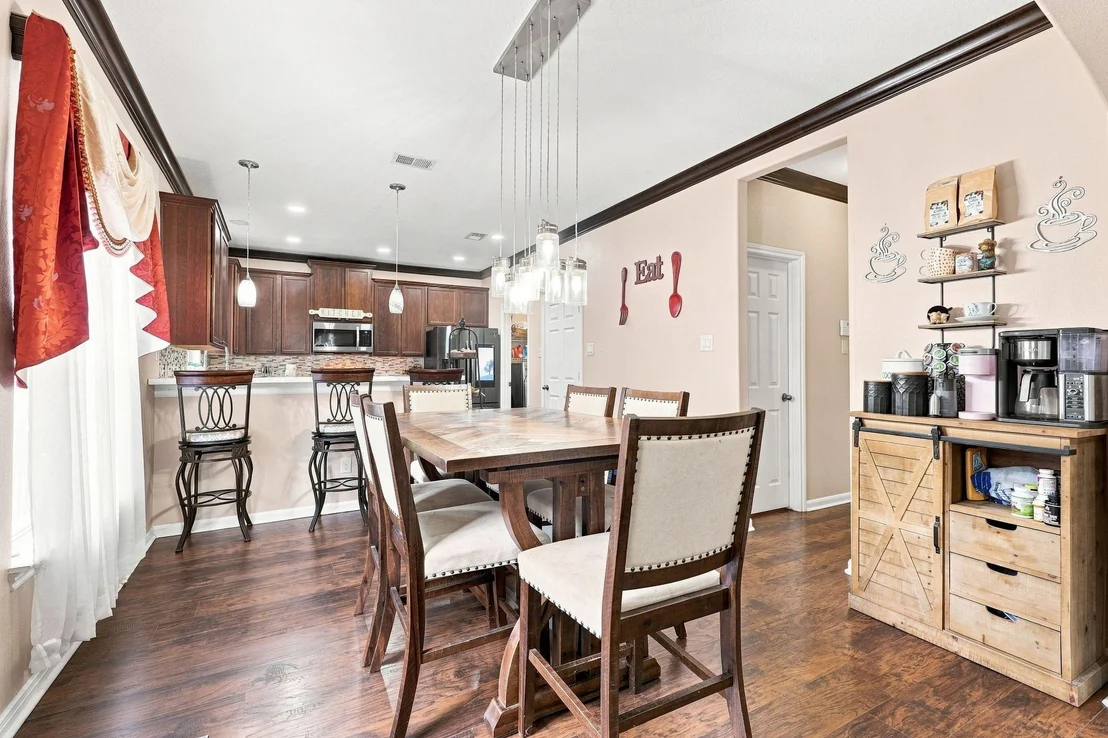 Photo of 1000 Arbor Way