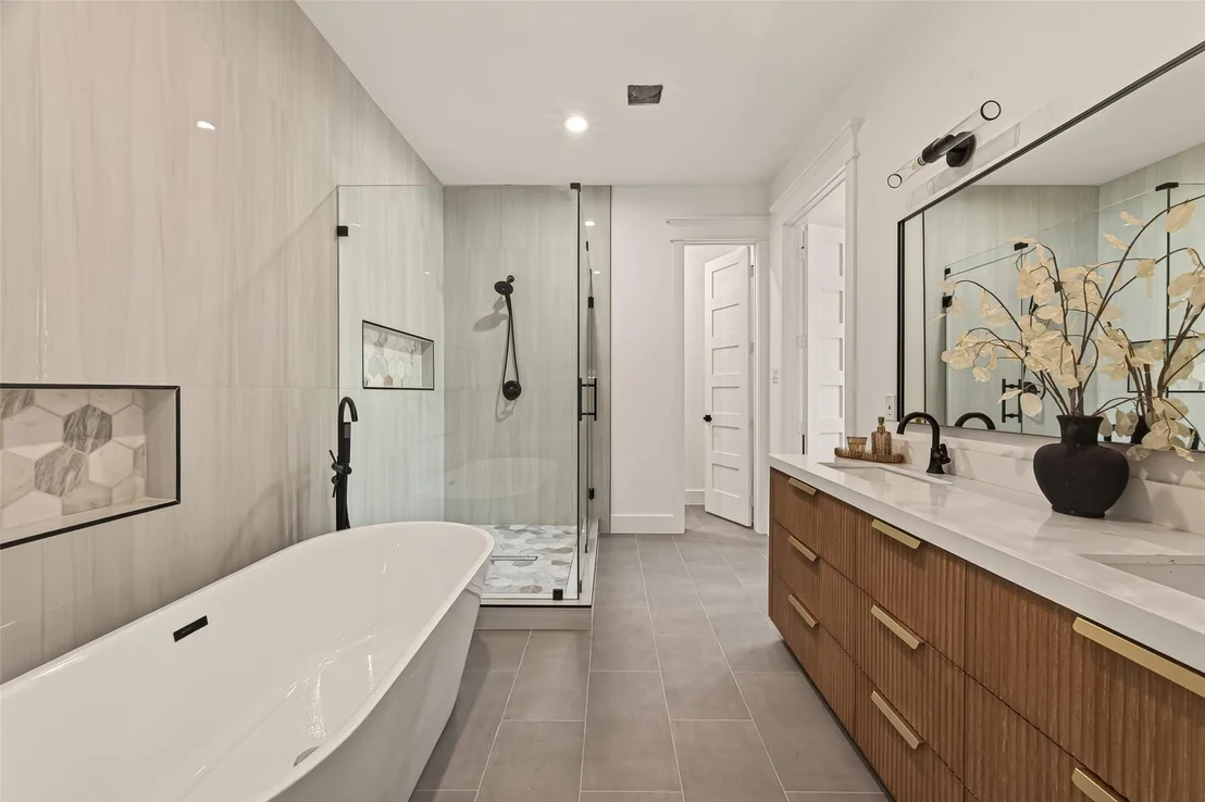 Photo of 301 Vincent Street
