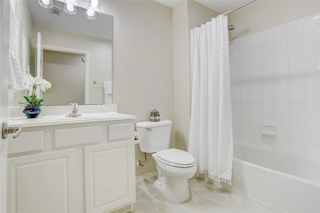 Photo of 5310 Garnetfield Lane