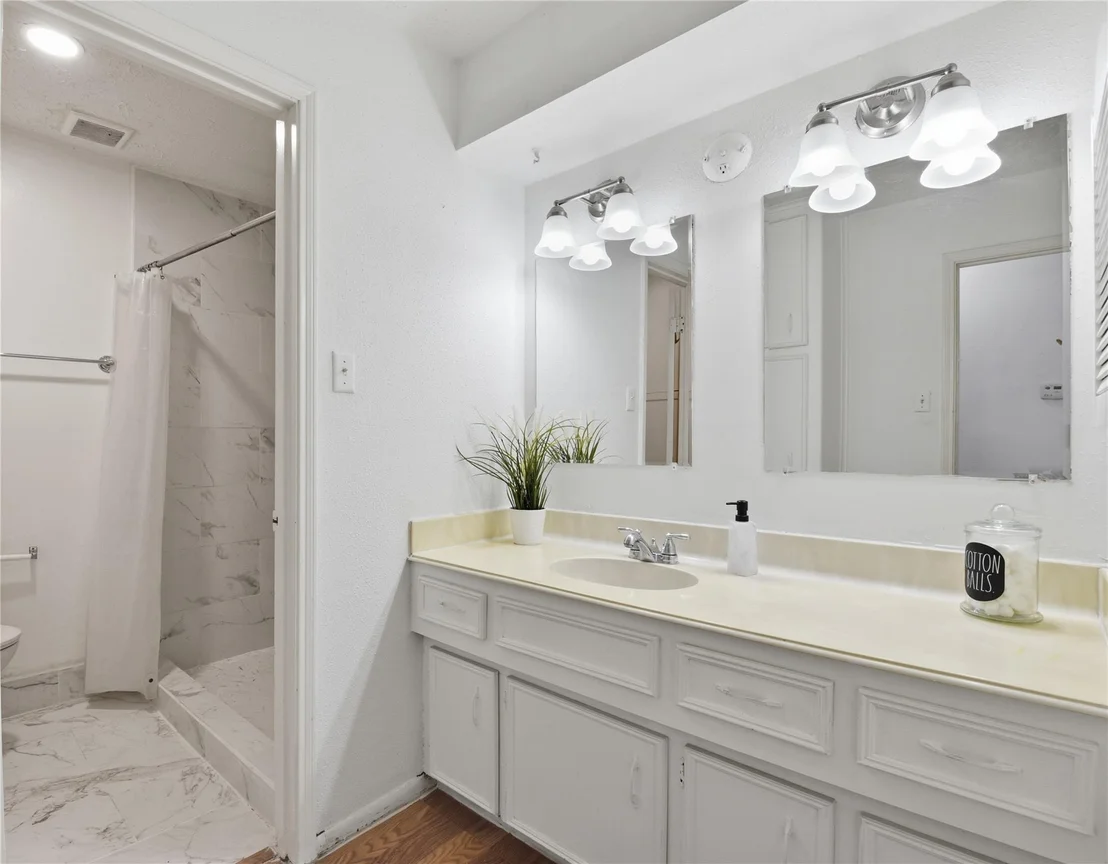 Photo of 9211 Benning Drive