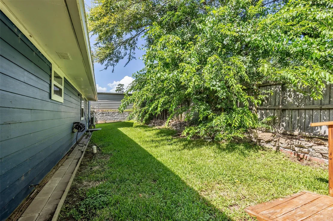 Photo of 16375 Lochness Drive