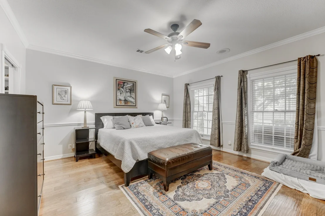 Photo of 2827 Griffin Lane