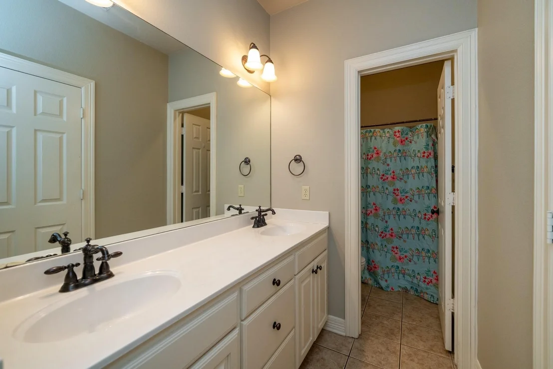 Photo of 104 Glen Rose Trail