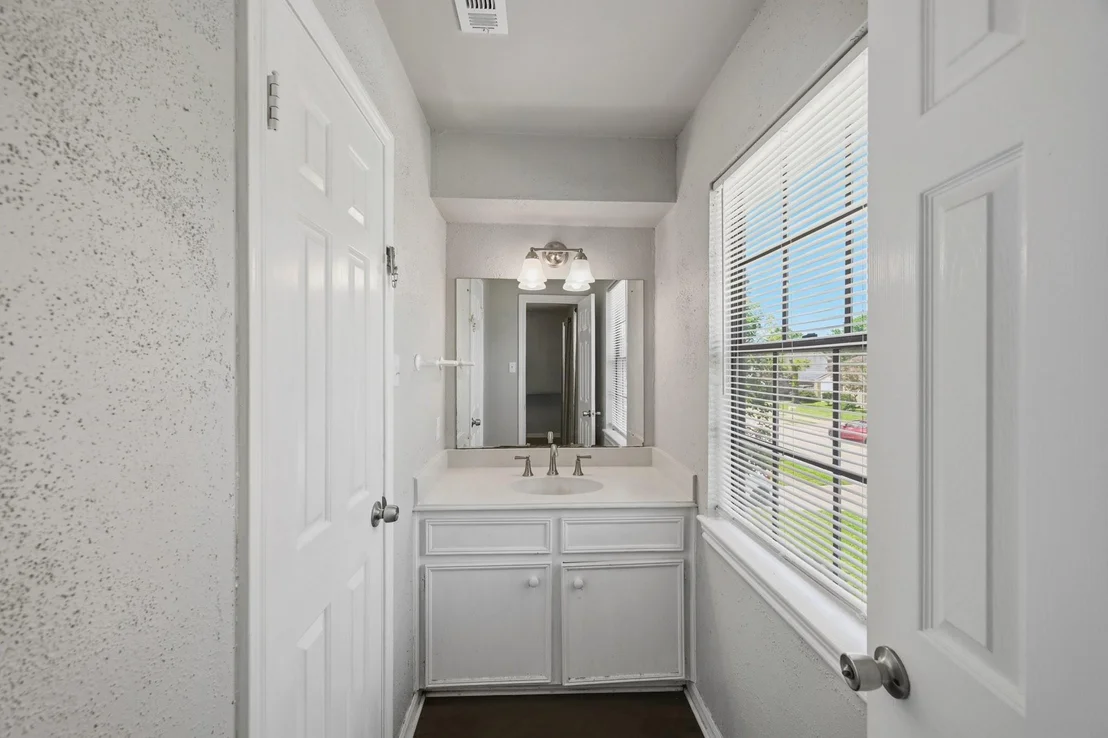 Photo of 6511 Las Brisas Drive