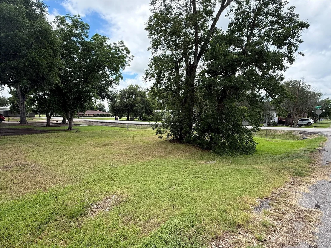 Photo of 407 N 3rd Street