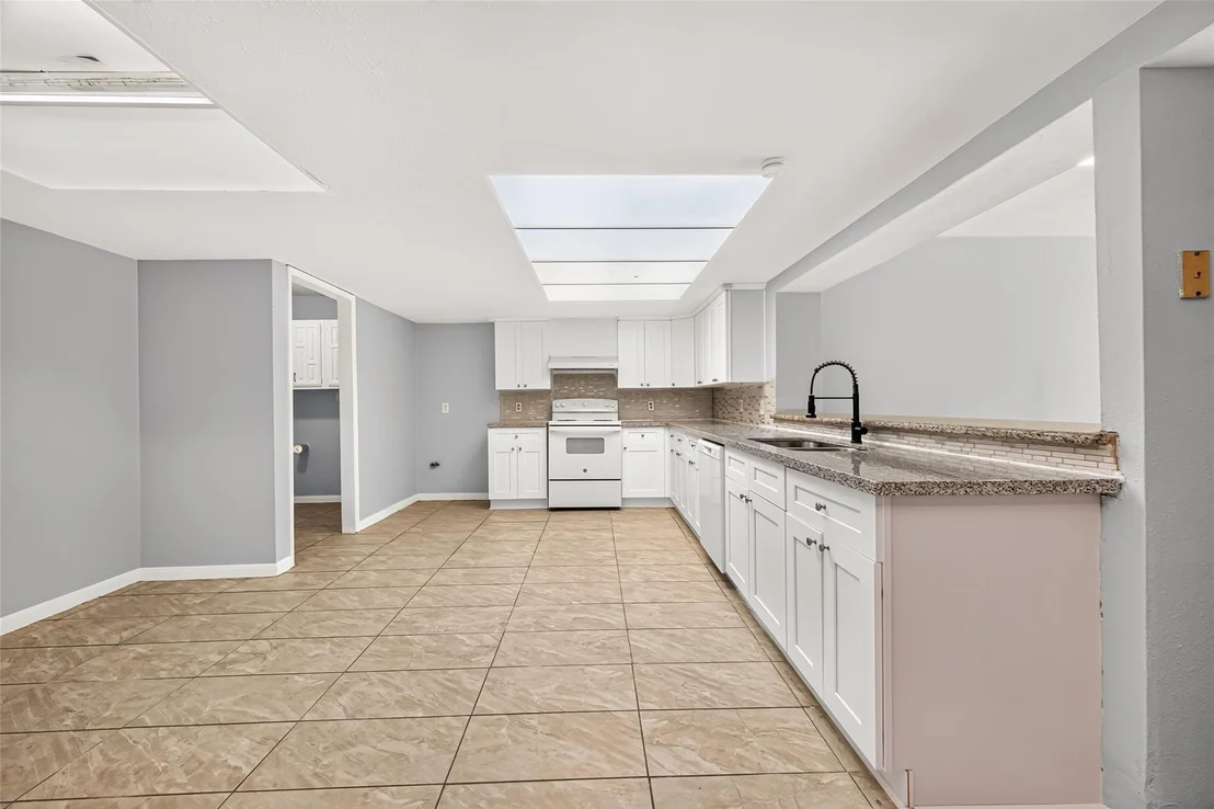 Photo of 5110 Lerwick Drive