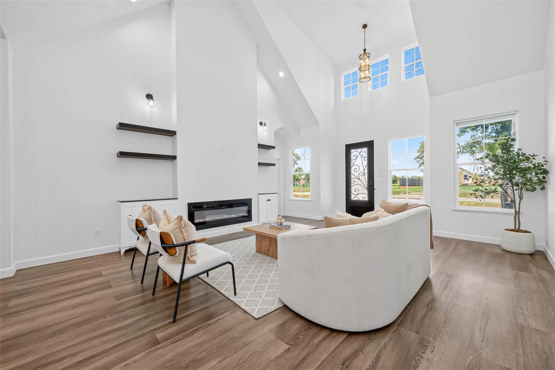 Photo of 1118 Peter Pine Street