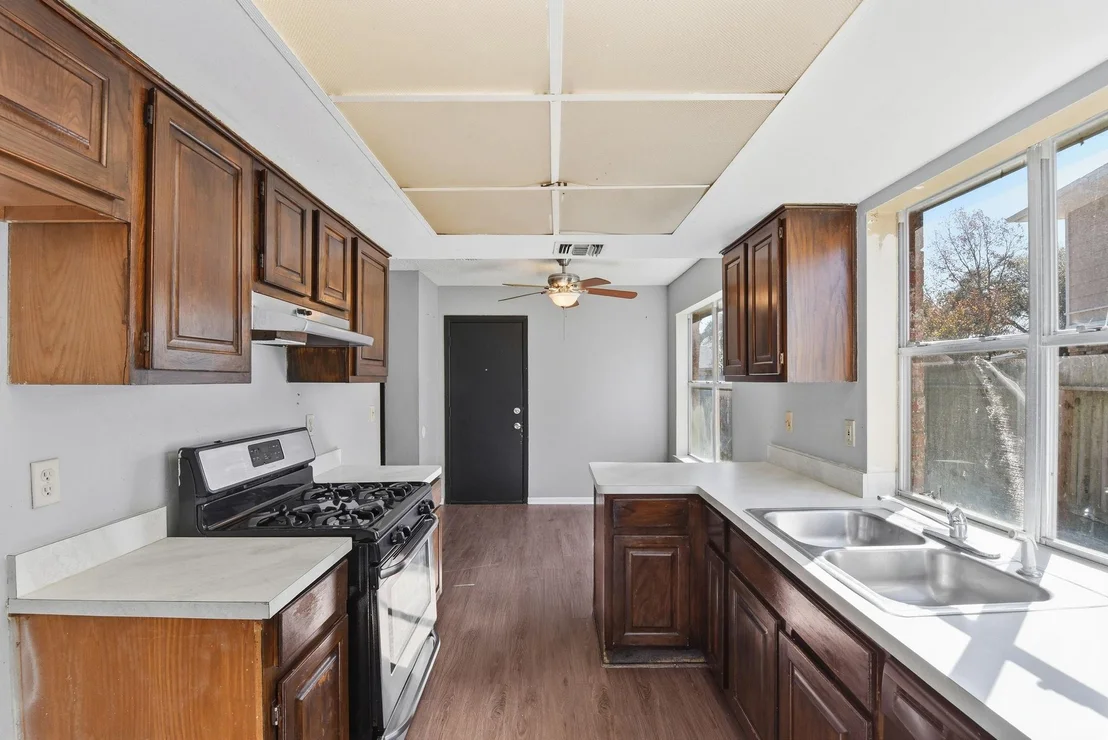 Photo of 5203 Smokey River Drive