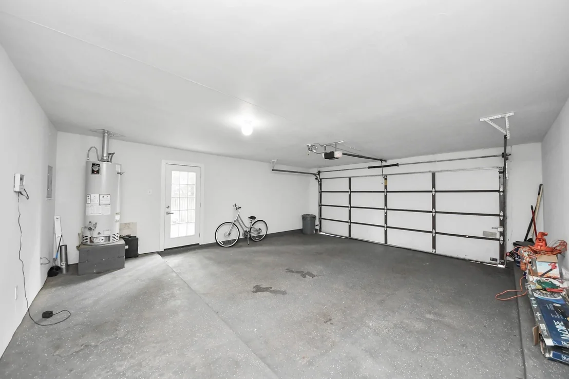 Photo of 6 Yewleaf Court