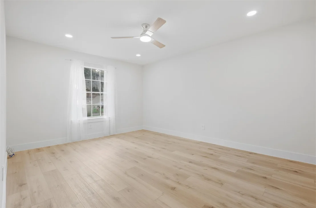 Photo of 8119 Pine Green Lane