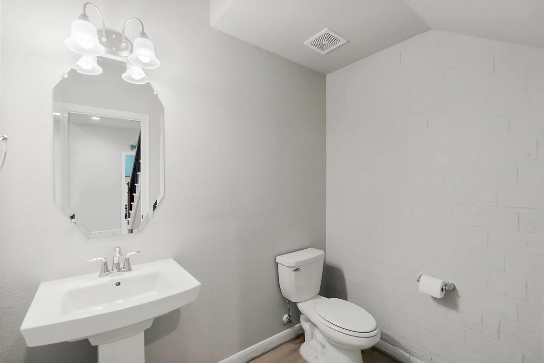 Photo of 2324 Hagerman Road