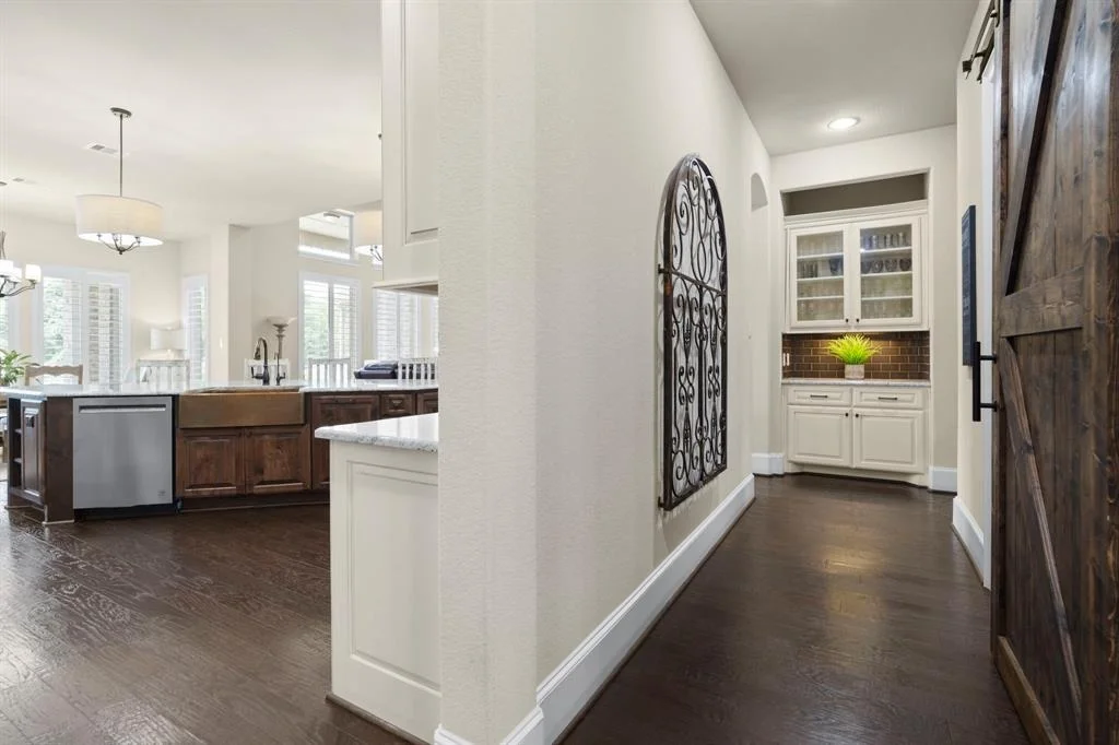 Photo of 2131 Grand River Drive