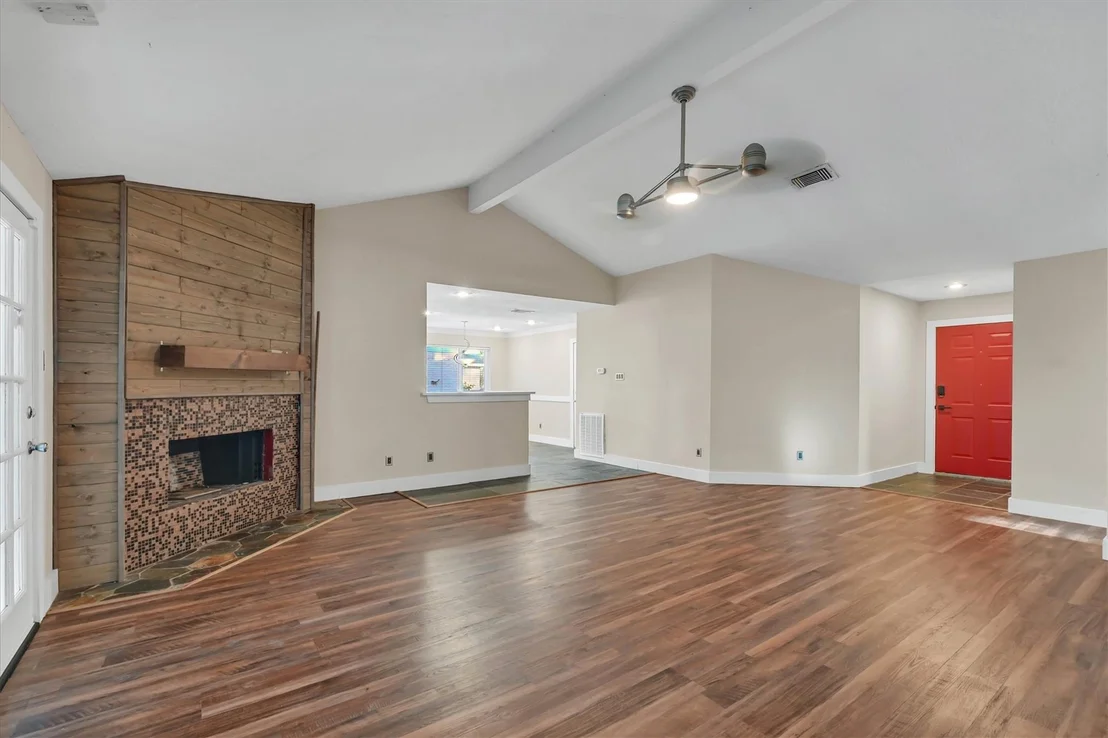 Photo of 4415 Pineville Lane