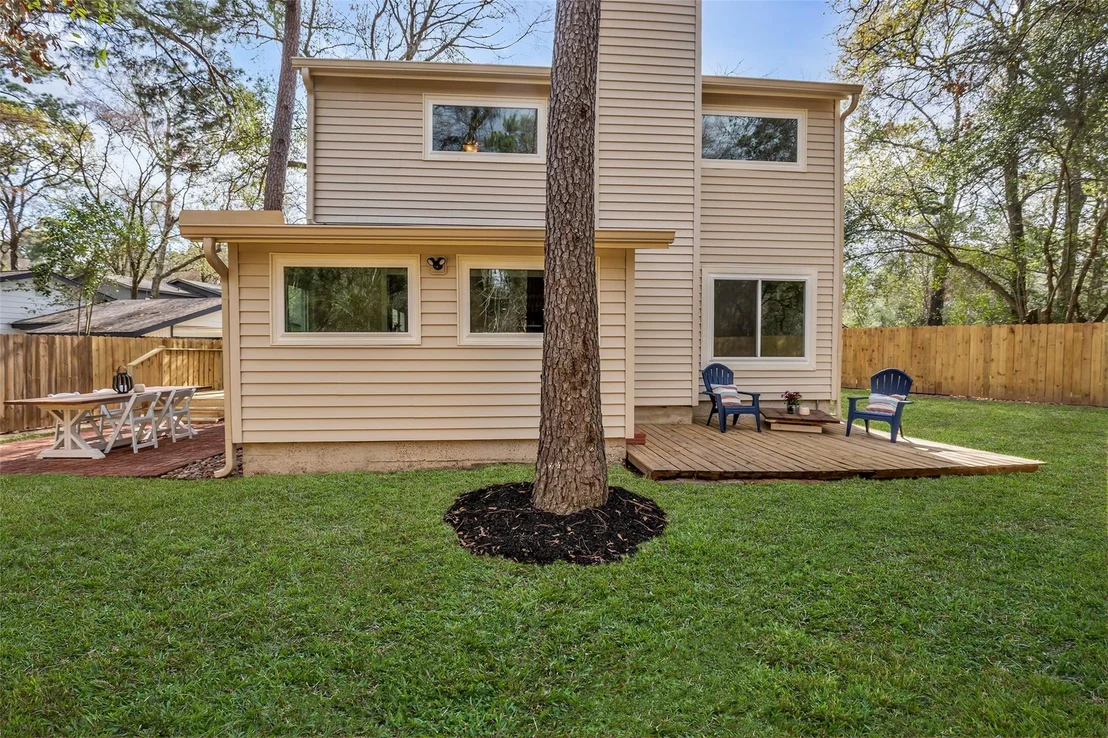 Photo of 1810 N Red Cedar Circle
