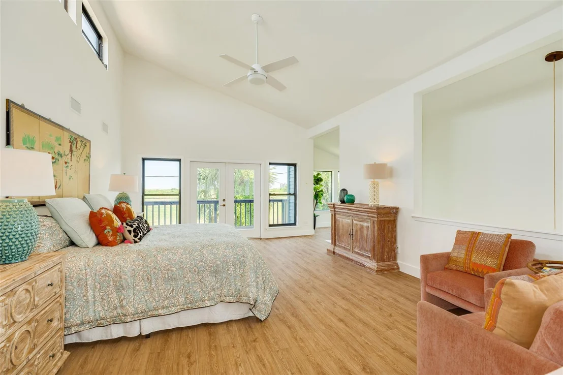 Photo of 8 Lyncrest Drive