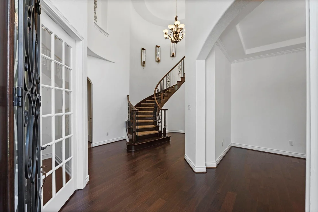 Photo of 18619 Duke Lake Drive