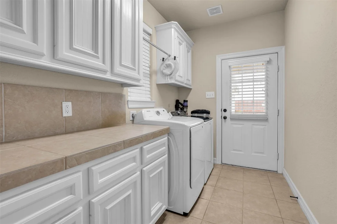 Photo of 1813 Mesa Verde Drive