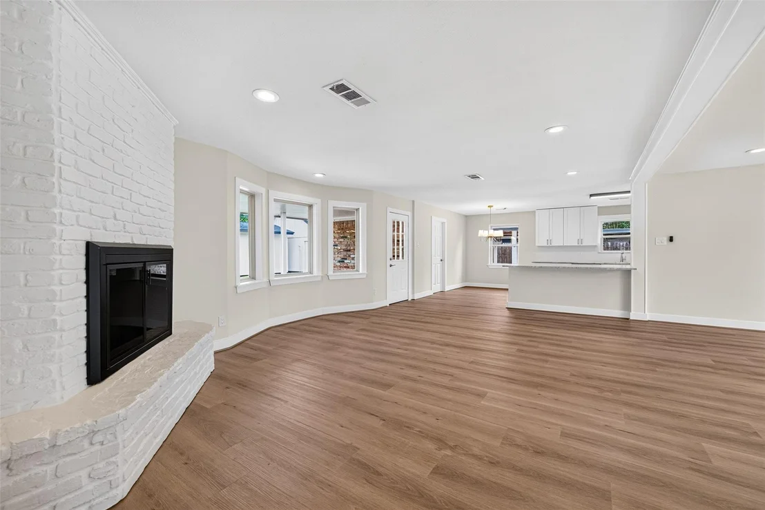 Photo of 401 Shirleen Drive