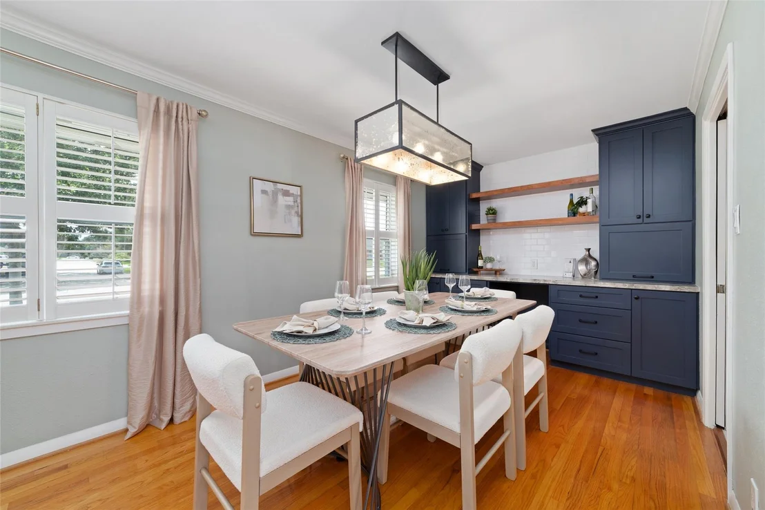Photo of 2127 Lazybrook Drive