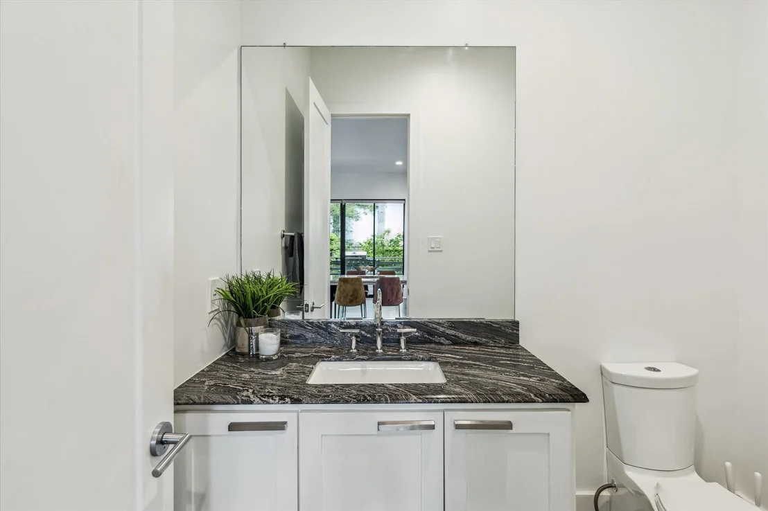 Photo of 1010 Waltway Drive