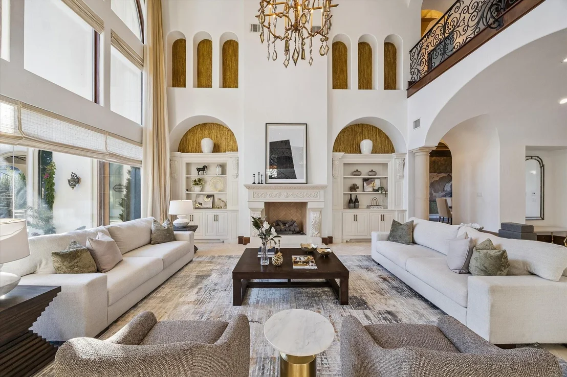 Photo of 6 N Fazio Way