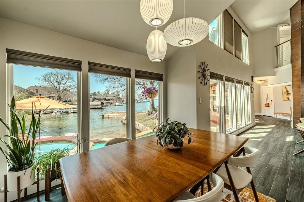 Photo of 7291 Edgewater Drive