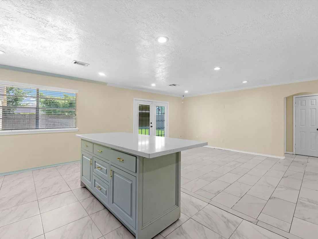 Photo of 13931 Roundstone Lane