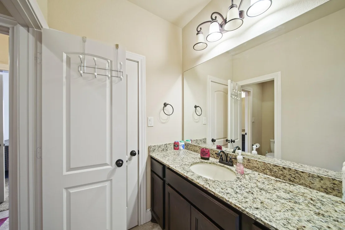 Photo of 2523 Crossvine Drive