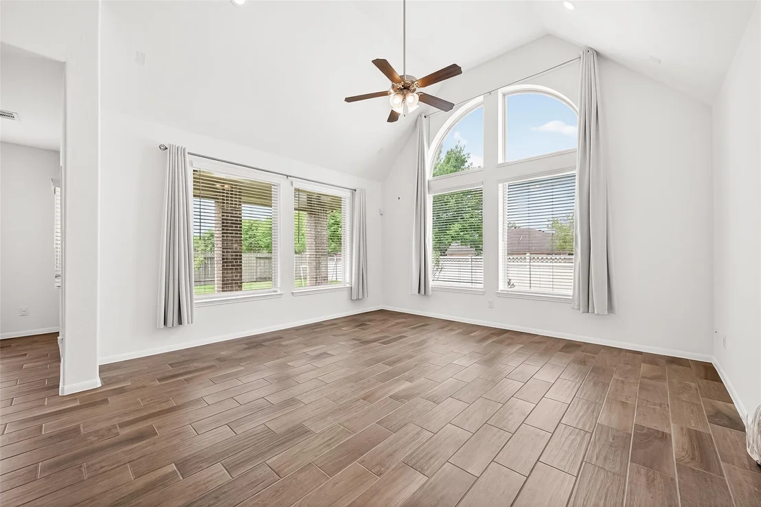 Photo of 95 Rivercove Lane