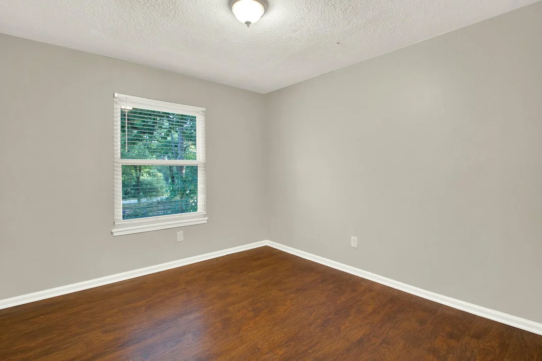 Photo of 15230 Stagecoach Road