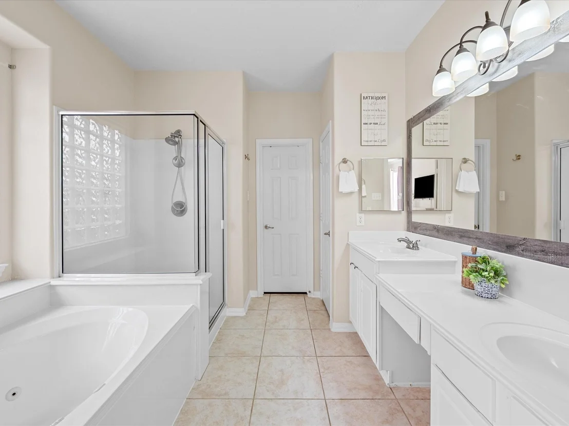 Photo of 7103 Uther Court