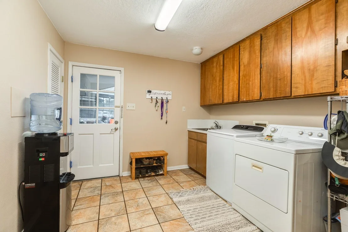 Photo of 314 Live Oak Lane