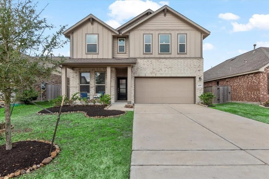 Photo of 4819 Chestnut Valley Lane