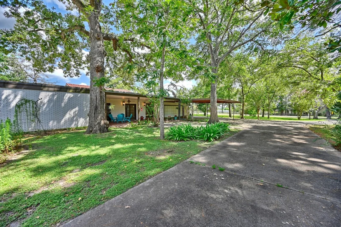 Photo of 312 Cedar Circle