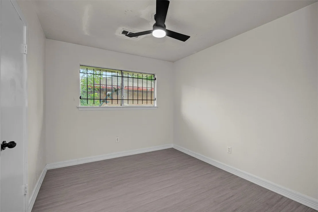 Photo of 7329 Gleason Road