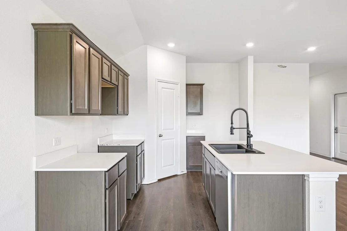 Photo of 1015 Serena Drive