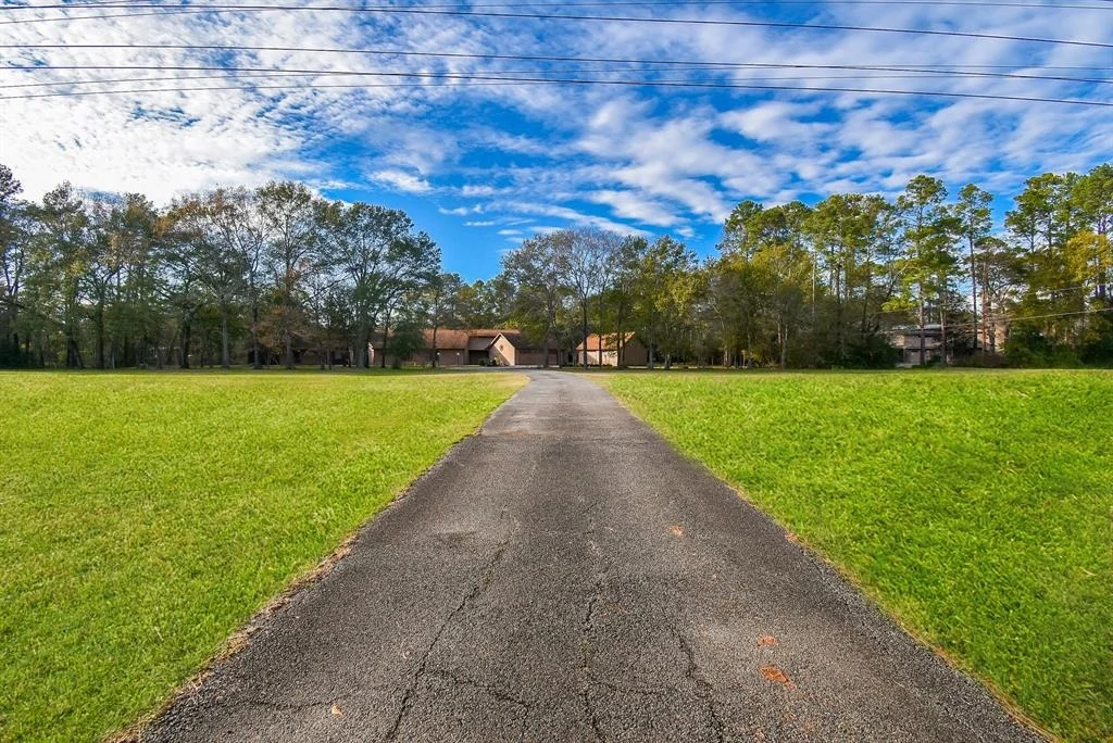Photo of 13330 Woodside Lane