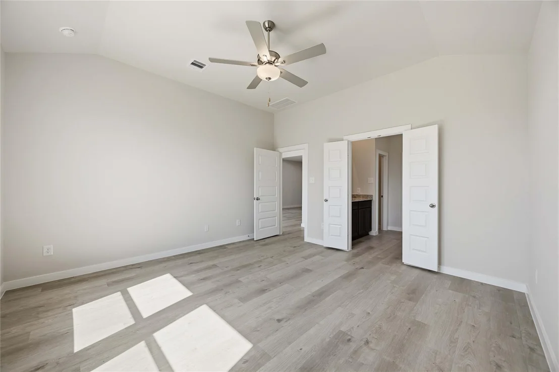 Photo of 1082 Lilly Lane