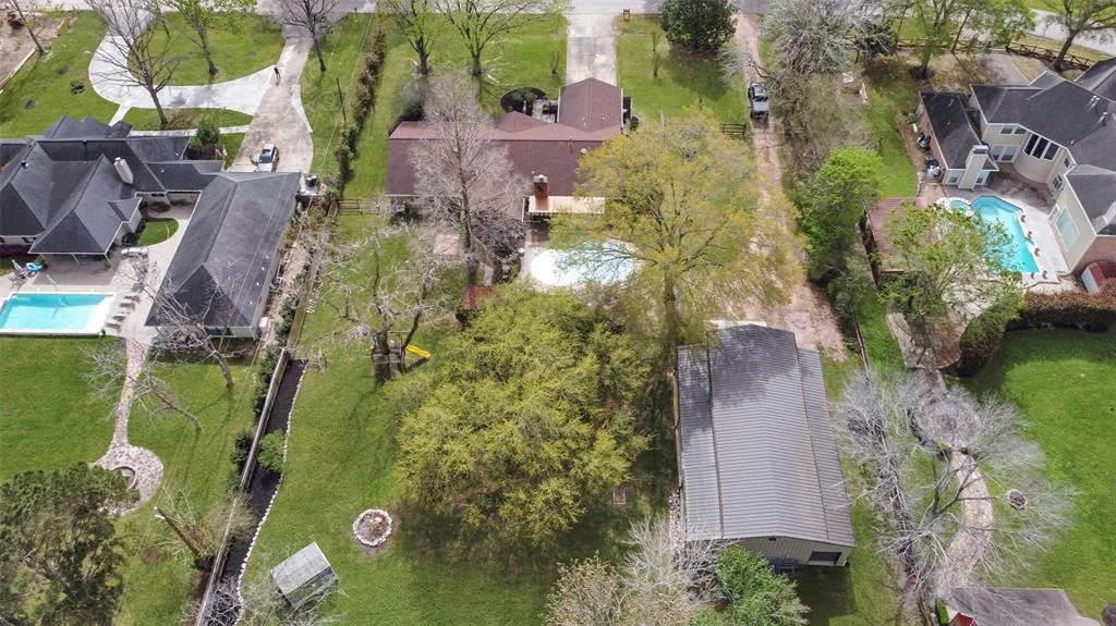 Photo of 2711 N Saddlebrook Lane