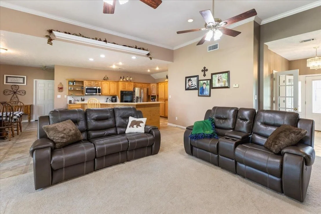 Photo of 544 Meadow Lane