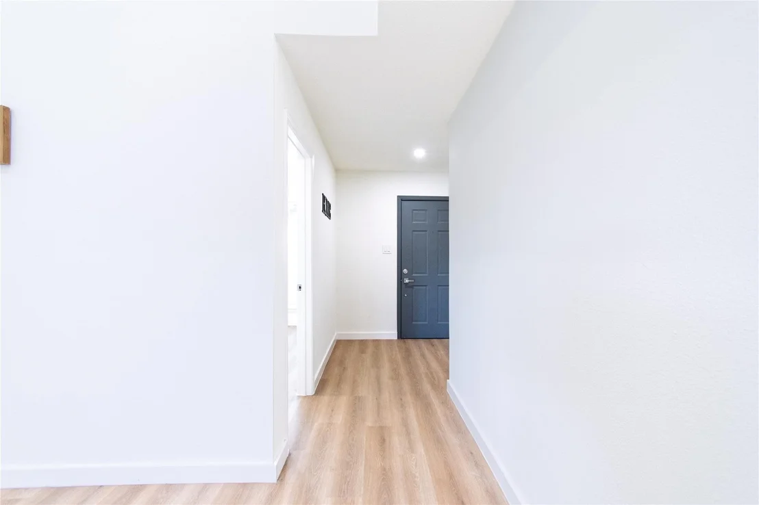 Photo of Unit 8650 at 8650 Maplecrest Drive