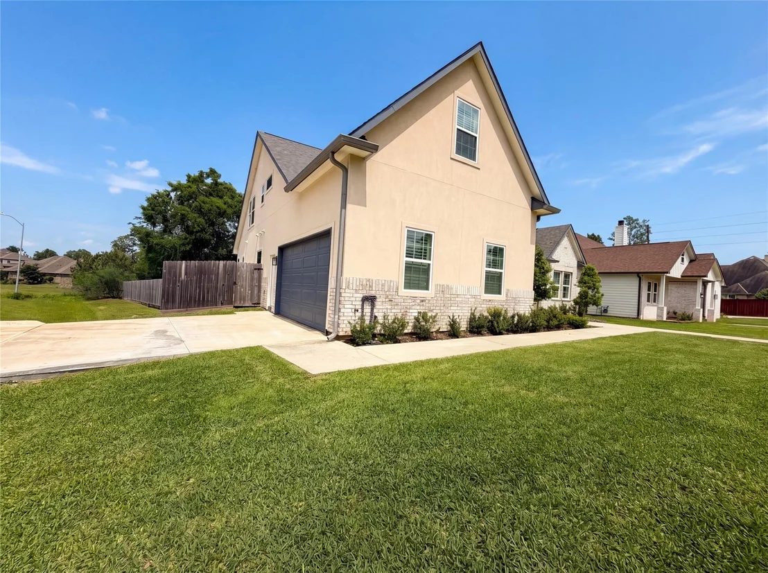 Photo of 40406 Mostyn Drive