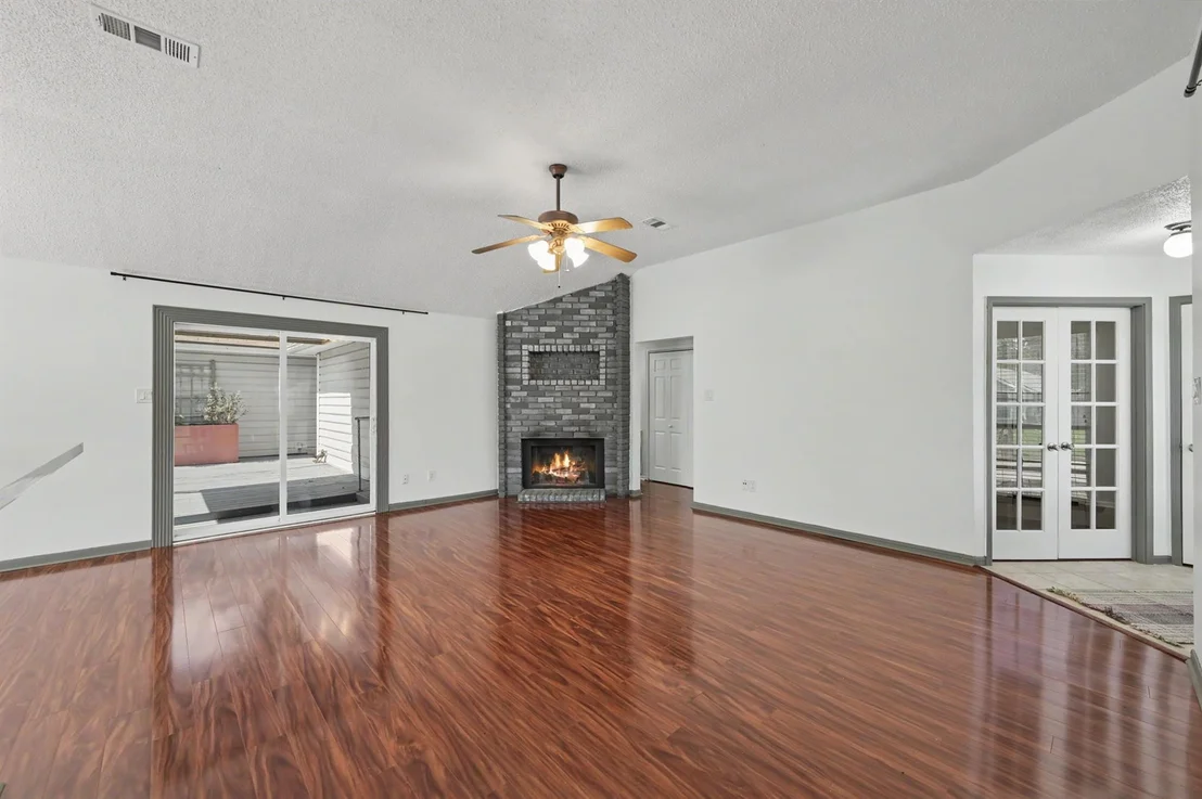Photo of 25103 Thrushwood Lane